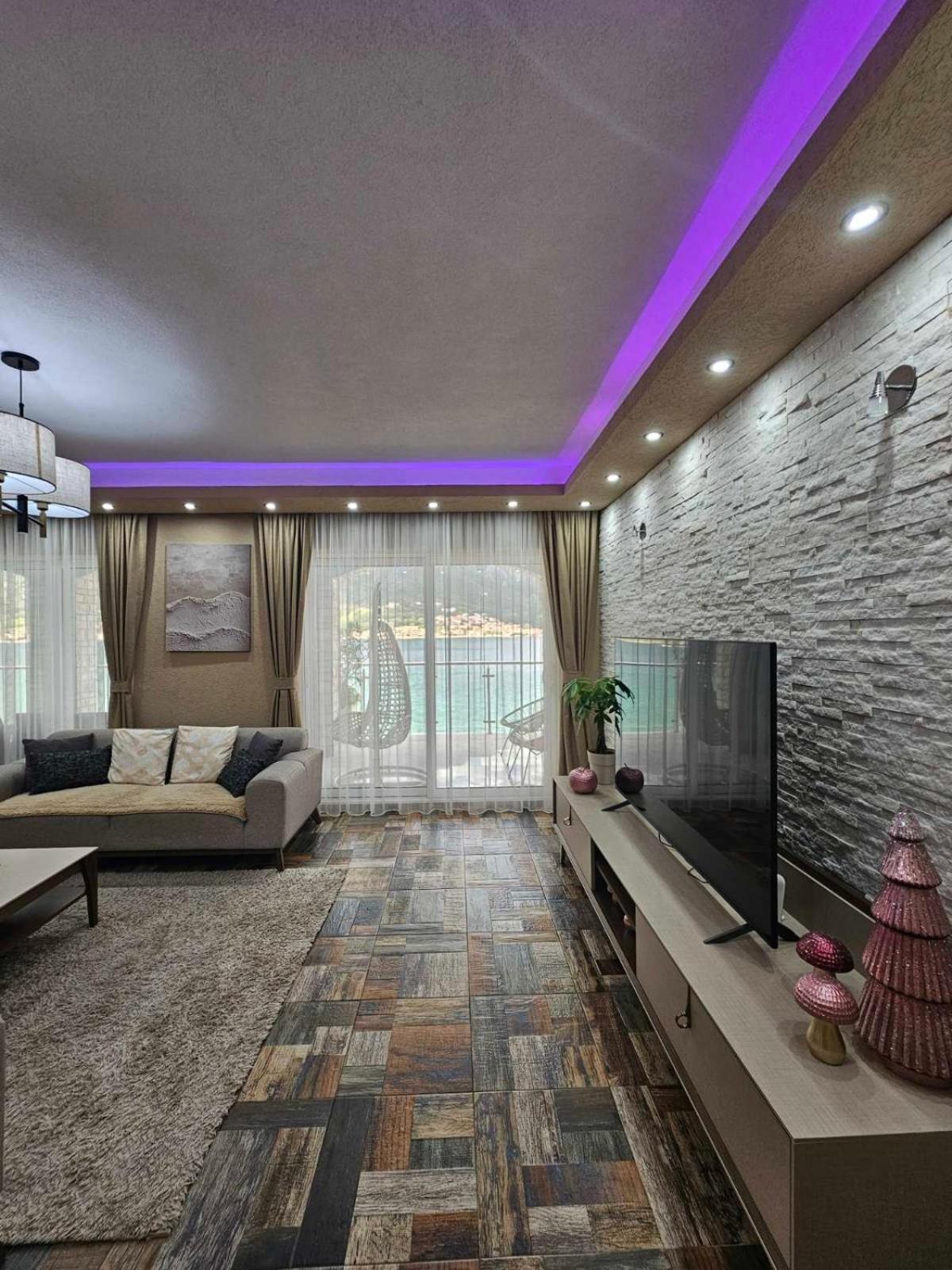 Sun Rays Apartment Kotor Exterior photo